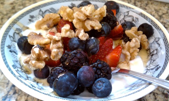 berries-and-yogurt